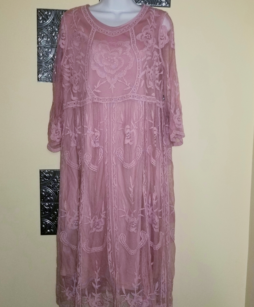 NWT Mindful Souls Boutique High Waisted Lace Dress PINK & IVORY Avail